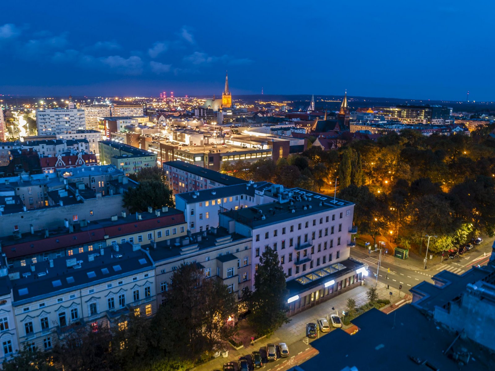 Najpiękniejsze nieruchomości w Łodzi z drona.