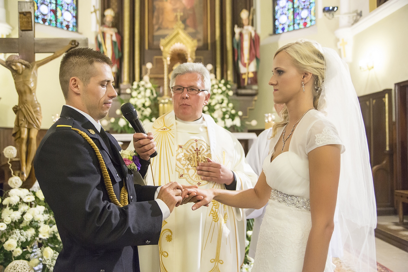 Fotorelacja wykonana na weselu przez profesjonalnego fotografa ślubnego