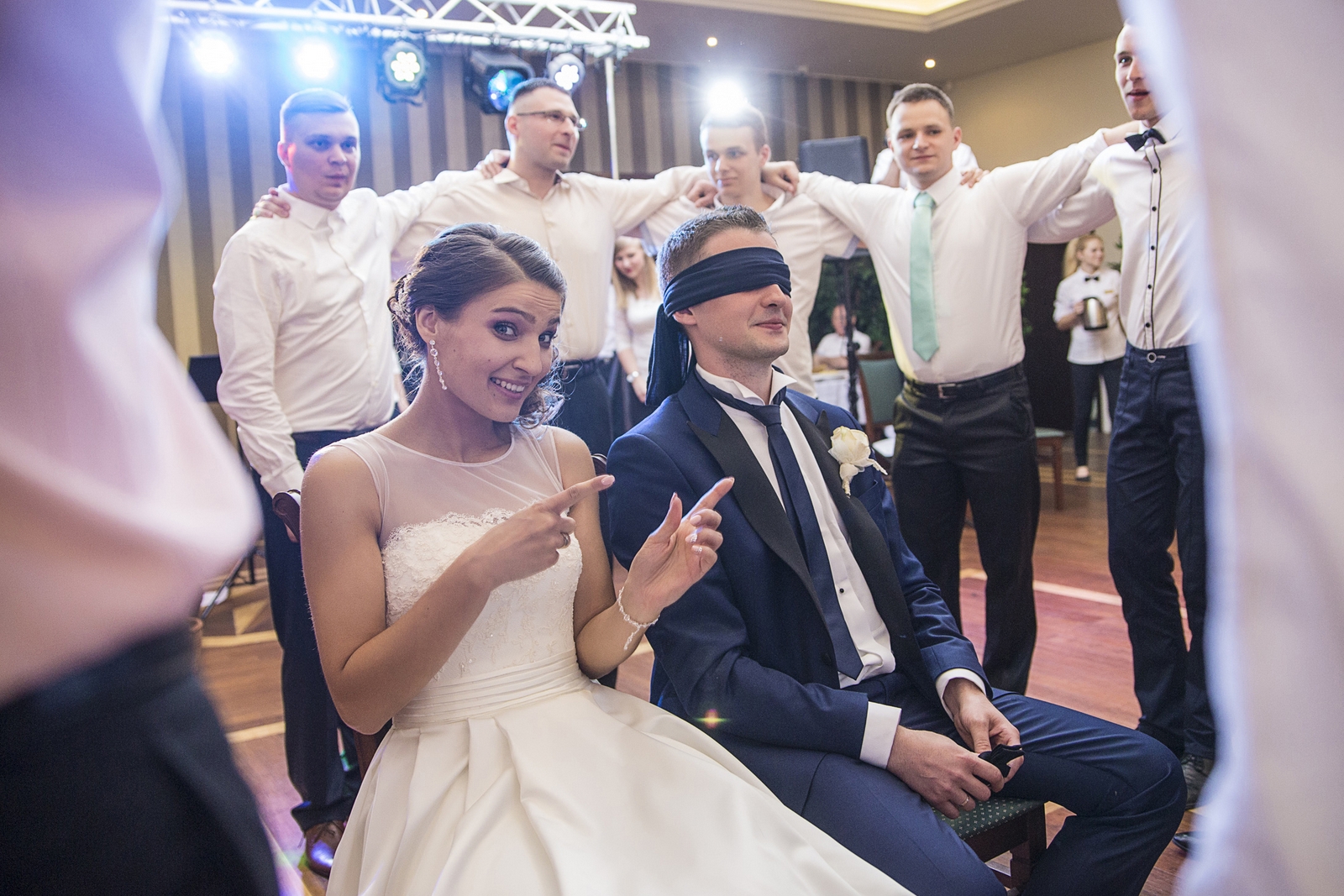Fotograf może zaproponować Parze Młodej wykonanie zdjęć ślubnych w jednym z Parków w Łodzi i okolicach
